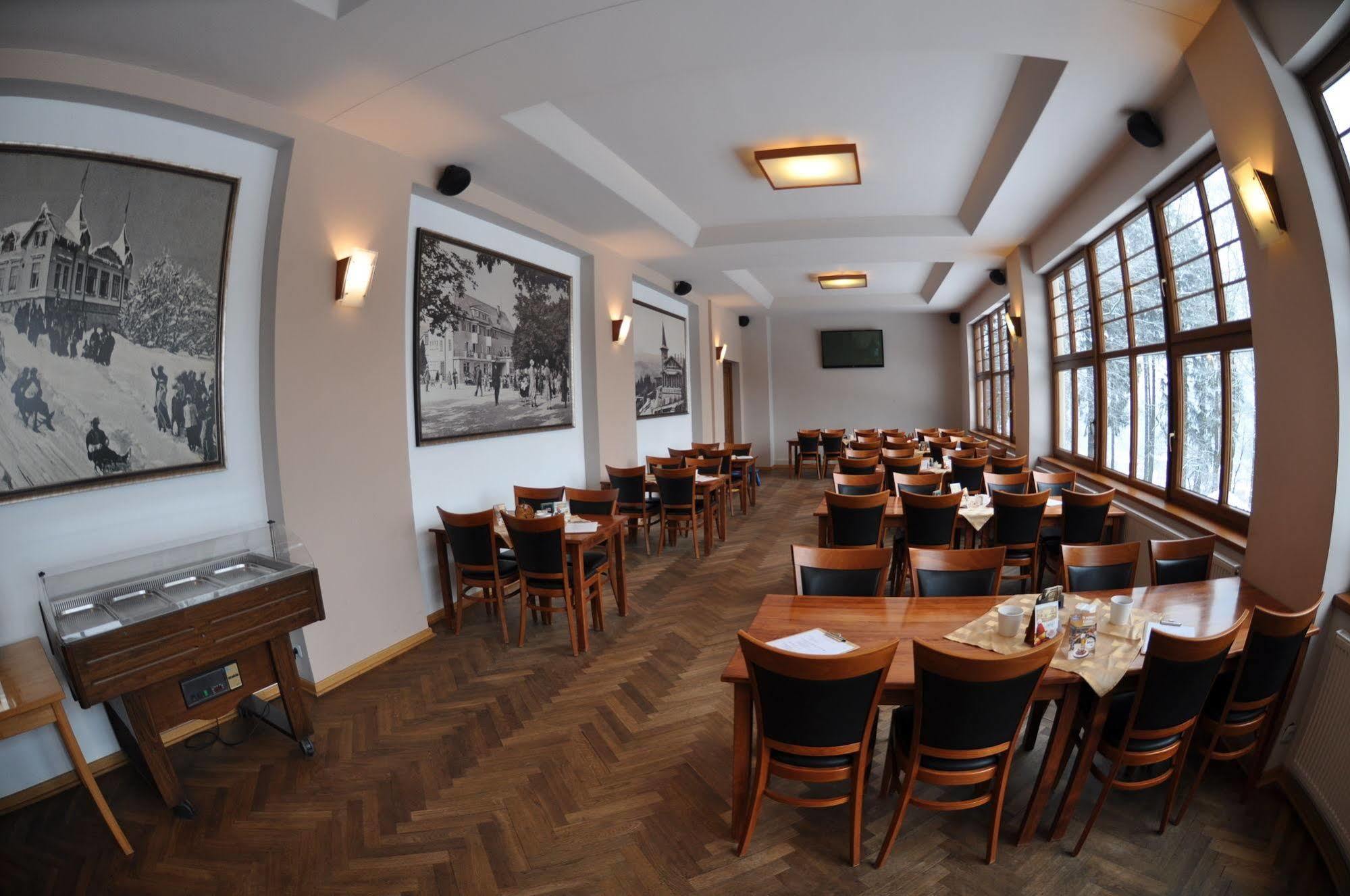 Parkhotel Smržovka Exteriör bild